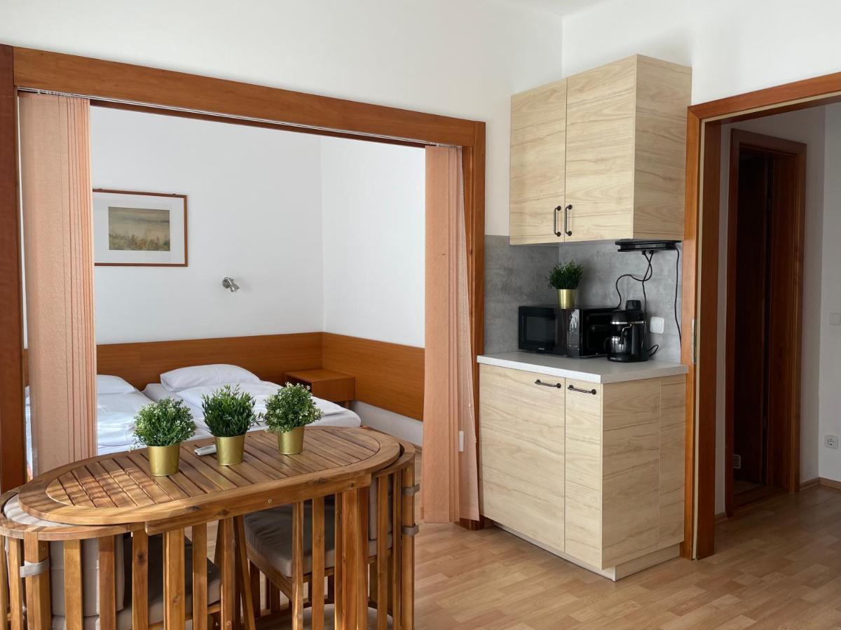 Hello Balcsi Apartmanhaz Tihany Buitenkant foto