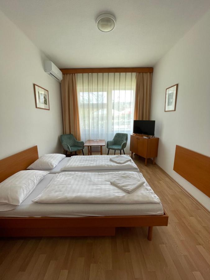 Hello Balcsi Apartmanhaz Tihany Buitenkant foto