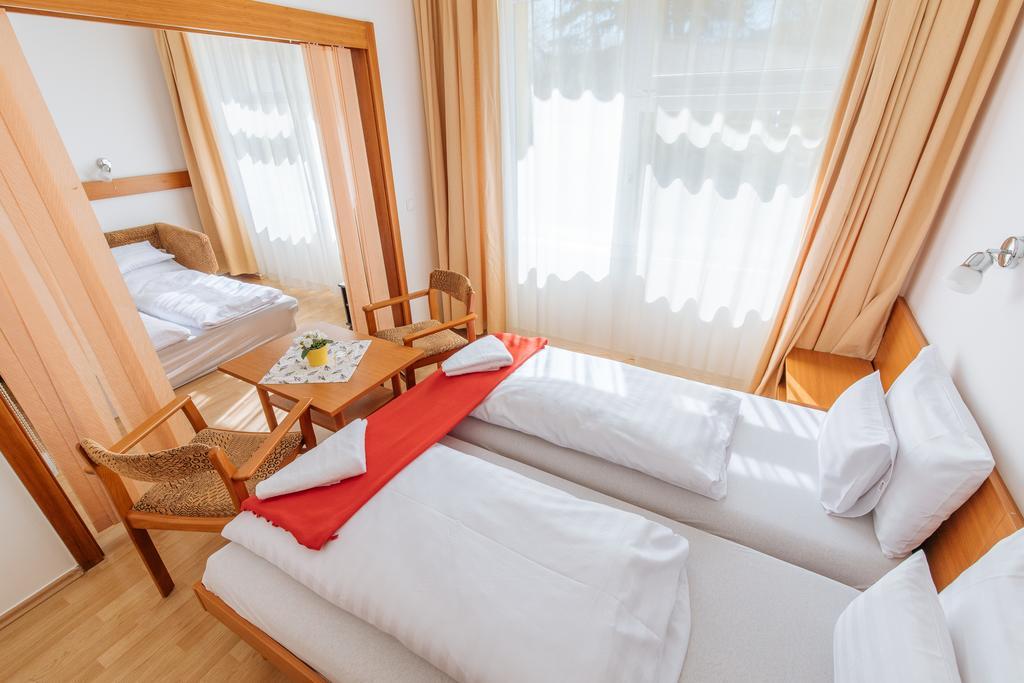 Hello Balcsi Apartmanhaz Tihany Buitenkant foto