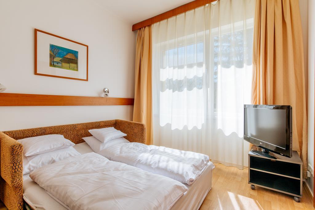 Hello Balcsi Apartmanhaz Tihany Buitenkant foto