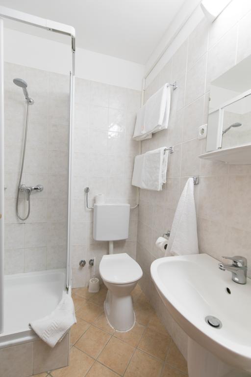 Hello Balcsi Apartmanhaz Tihany Buitenkant foto