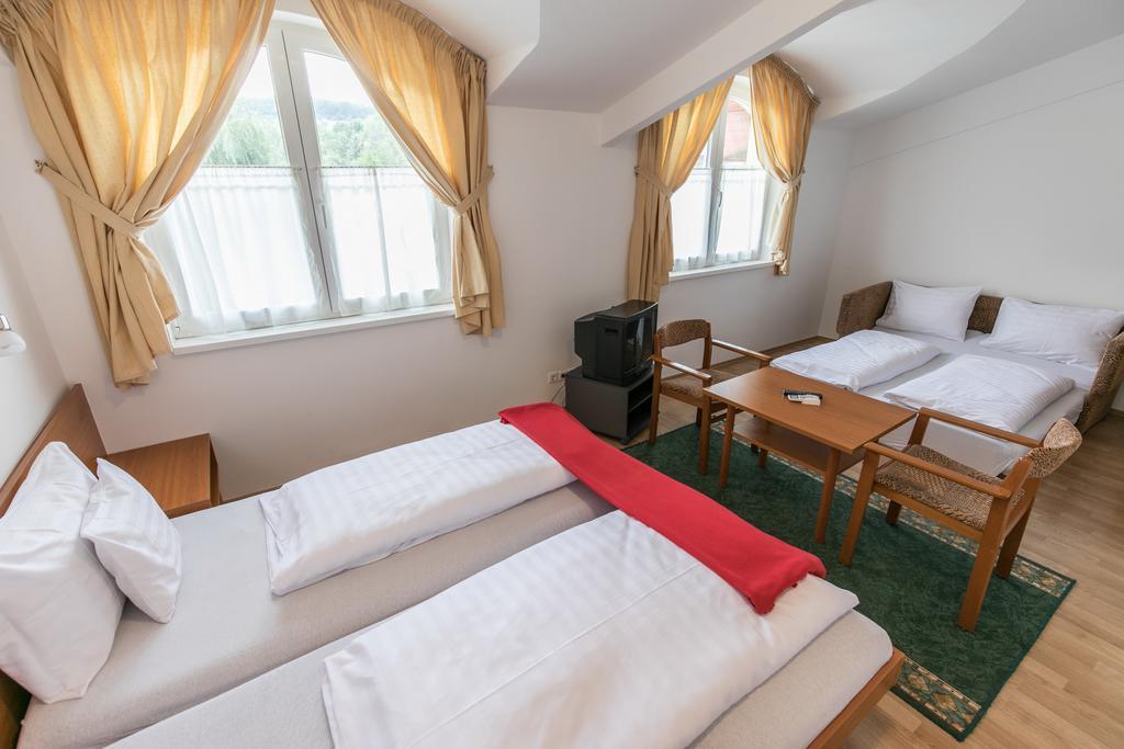 Hello Balcsi Apartmanhaz Tihany Buitenkant foto