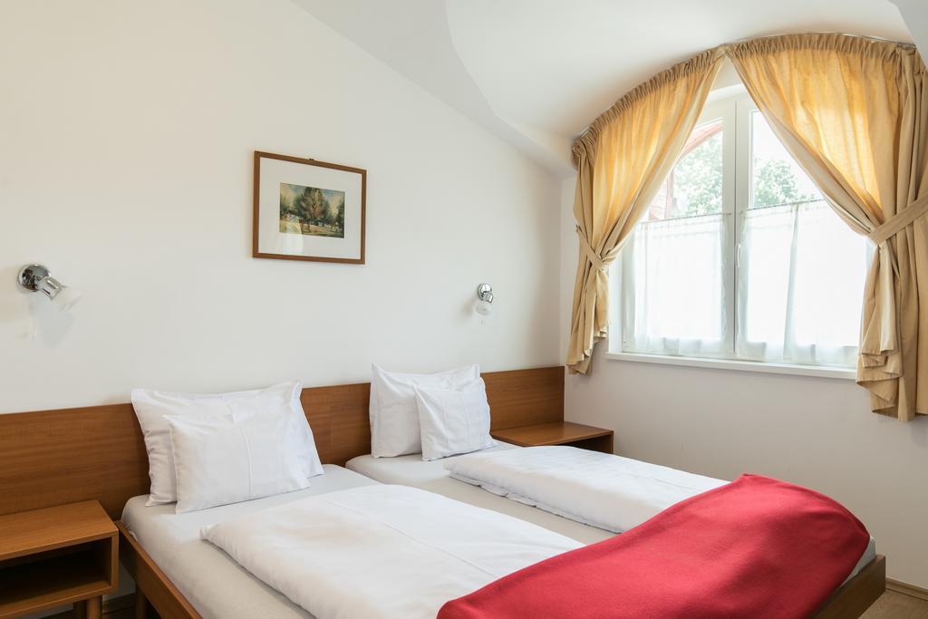 Hello Balcsi Apartmanhaz Tihany Buitenkant foto