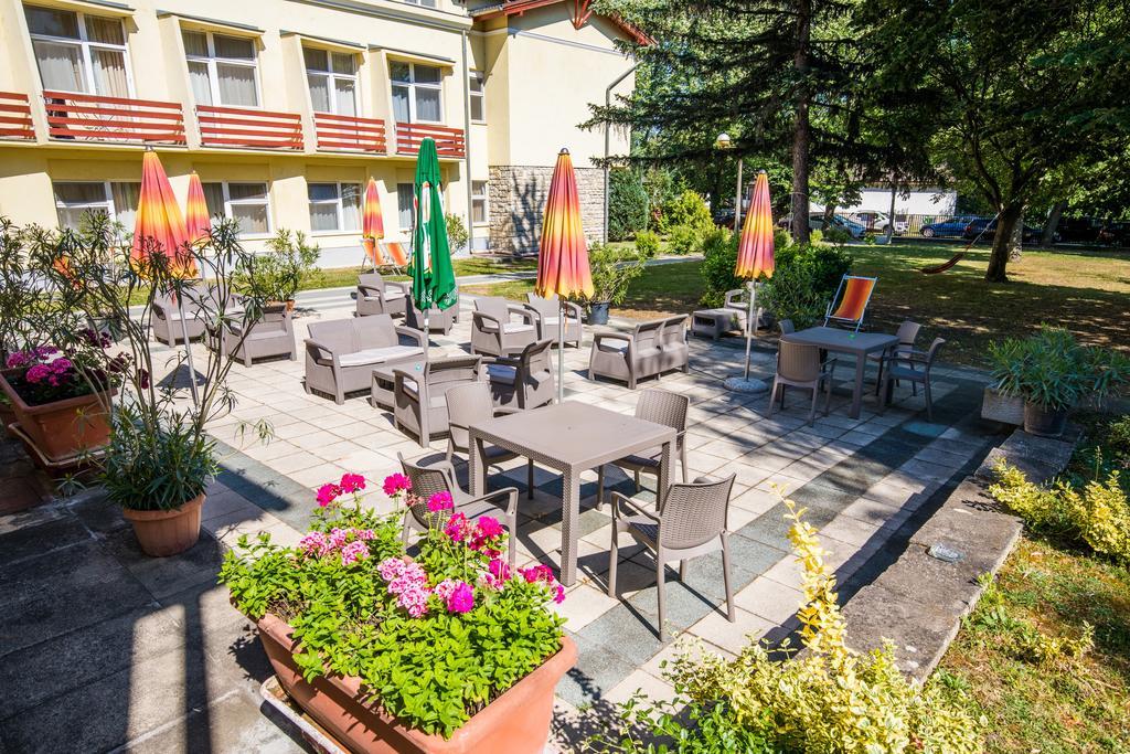 Hello Balcsi Apartmanhaz Tihany Buitenkant foto